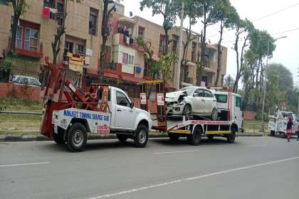 Manjeet Towing Services, Best Car Towing Service In Chandigarh, 7 Top Car Towing Service In Chandigarh, 24 Hour Car Towing Service In Chandigarh, Car Towing Service near me, Car Tochan Service In Chandigarh 